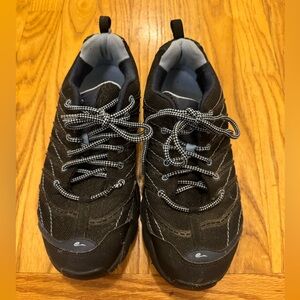 Earth Black Rebound Sneakers with Athletic Recovery, Sz 8